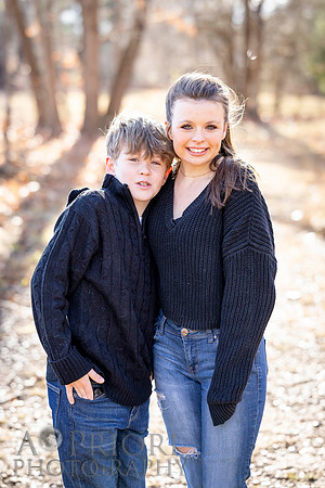 241124FinneganFamilyPOR-116