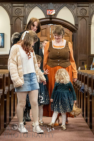 251213OtterBrittWED-034