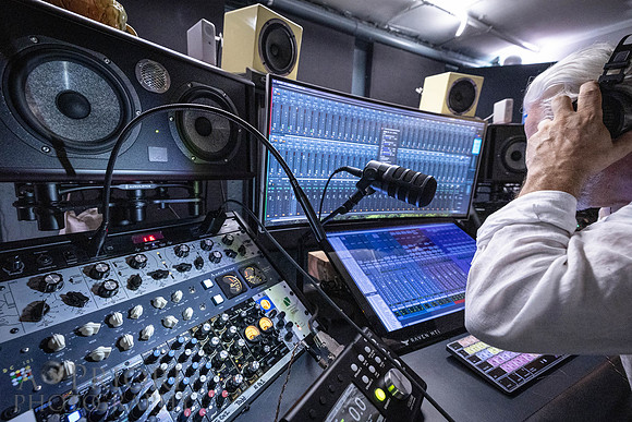 260707McCluskeyMusicStudioPOR-067