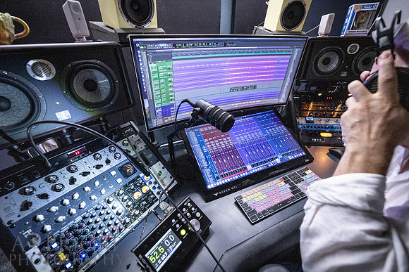 260707McCluskeyMusicStudioPOR-079