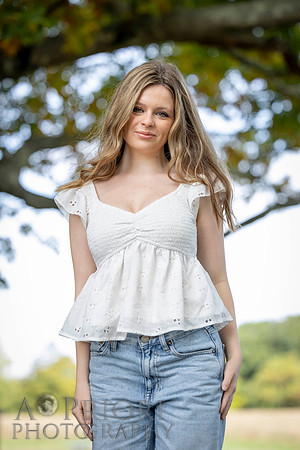 261004StellaFinneganSeniorPOR-017
