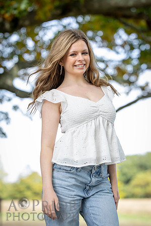261004StellaFinneganSeniorPOR-022-2
