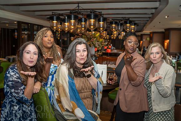 260913KMcDavidBookClubGroupPOR-025