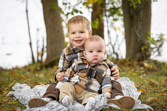 261017FoleyFamilyPOR-086-2