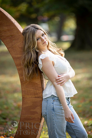 261004StellaFinneganSeniorPOR-097