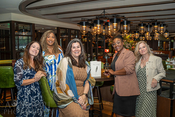 260913KMcDavidBookClubGroupPOR-018