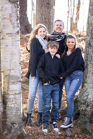 241124FinneganFamilyPOR-050