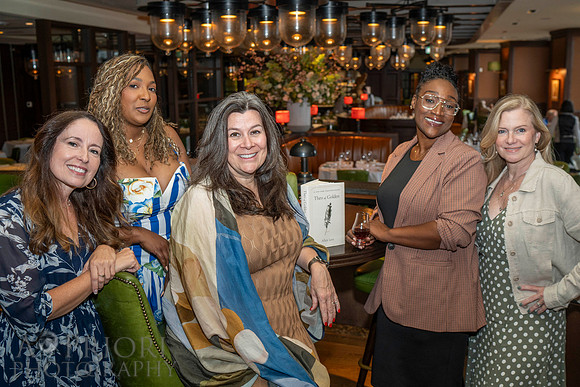 260913KMcDavidBookClubGroupPOR-023