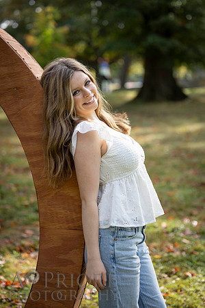 261004StellaFinneganSeniorPOR-093