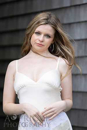 261004StellaFinneganSeniorPOR-179