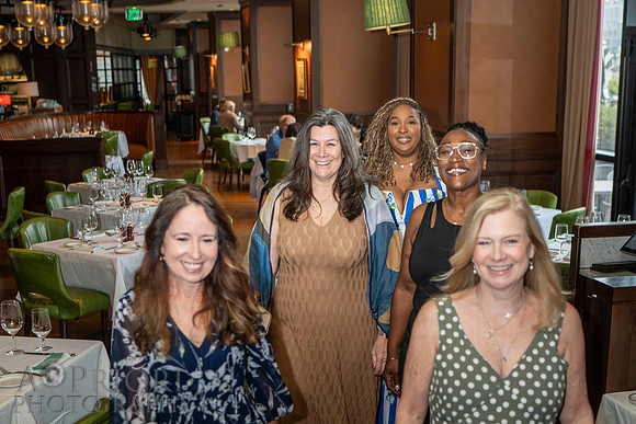260913KMcDavidBookClubGroupPOR-038