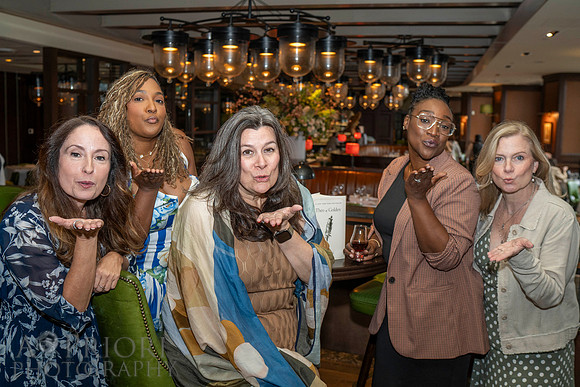 260913KMcDavidBookClubGroupPOR-024