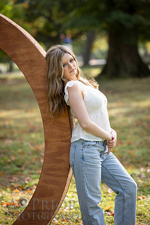 261004StellaFinneganSeniorPOR-094