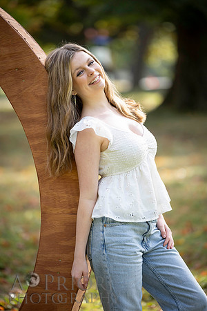 261004StellaFinneganSeniorPOR-102