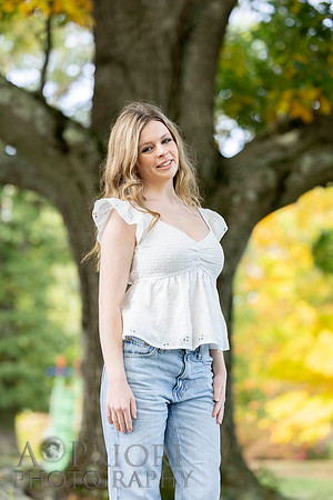 261004StellaFinneganSeniorPOR-005