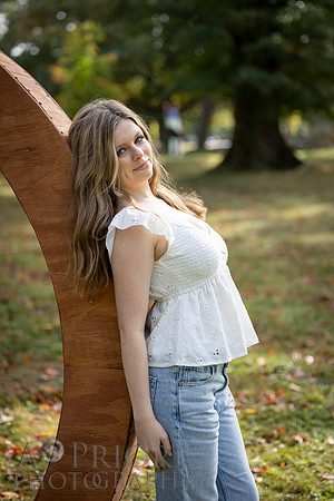 261004StellaFinneganSeniorPOR-092