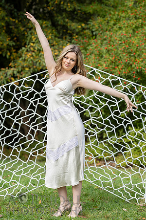 261004StellaFinneganSeniorPOR-152