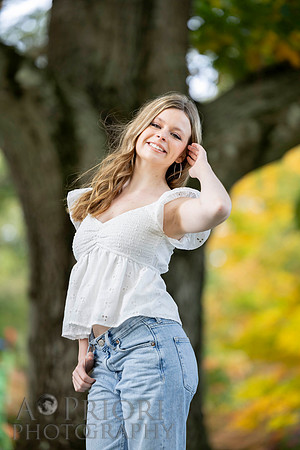 261004StellaFinneganSeniorPOR-008