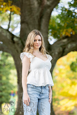 261004StellaFinneganSeniorPOR-002