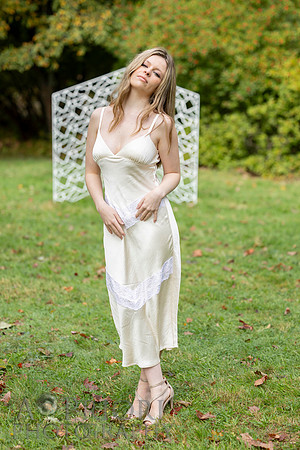 261004StellaFinneganSeniorPOR-130