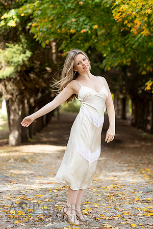 261004StellaFinneganSeniorPOR-206