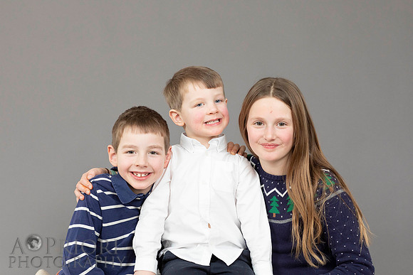 230212TurnbullFamilyPOR-105