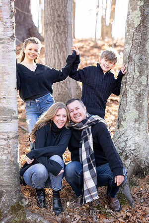 241124FinneganFamilyPOR-063