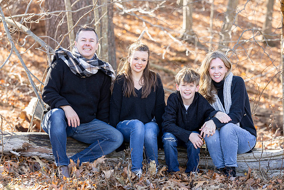 241124FinneganFamilyPOR-073