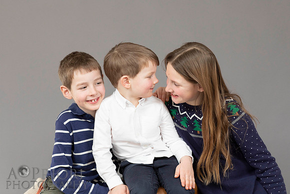 230212TurnbullFamilyPOR-100