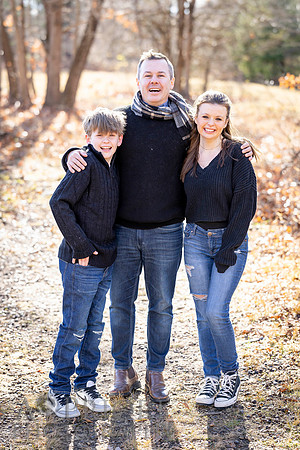 241124FinneganFamilyPOR-169