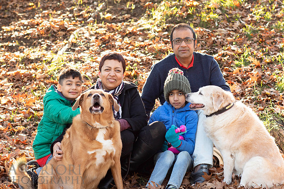 221119MukherjeeFamilyPOR-003
