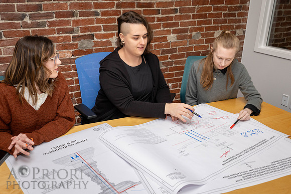 240216AQCOfficeTeamworkPOR-019