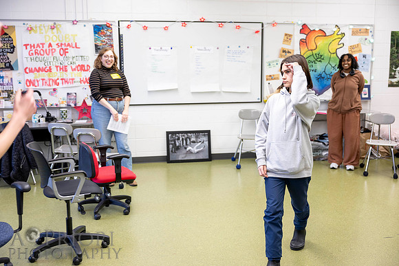 240228ARTBecomeAManCambRLSchoolPrePerfEVT-077