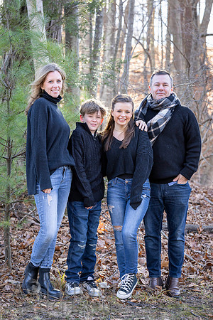241124FinneganFamilyPOR-030