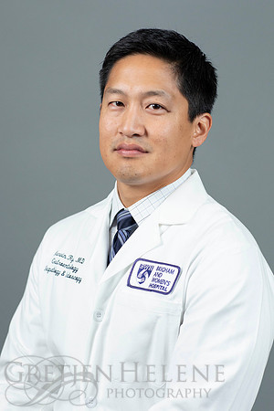 181012BWHPhysicianPortraitsPOR-030