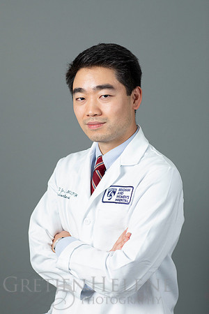 181012BWHPhysicianPortraitsPOR-226