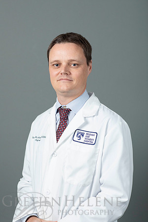 181012BWHPhysicianPortraitsPOR-273