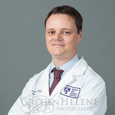 181012BWHPhysicianPortraitsPOR-266