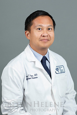 181012BWHPhysicianPortraitsPOR-109