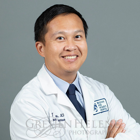 181012BWHPhysicianPortraitsPOR-113