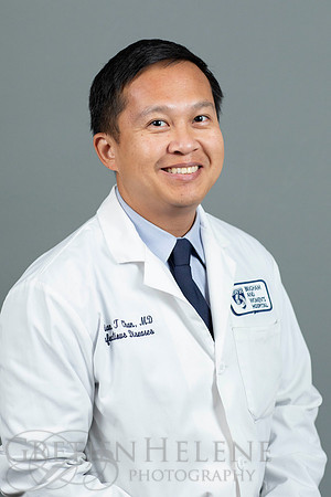 181012BWHPhysicianPortraitsPOR-110