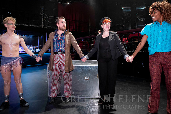 190912ARTFinalDonkeyShowPER-100