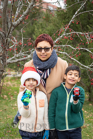 211218MukherjeeFamilyPOR-064