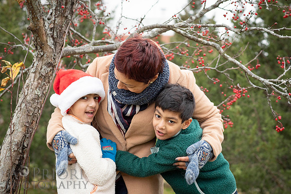 211218MukherjeeFamilyPOR-068