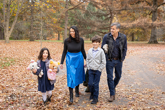 241102ElansaryFamilyPOR-012