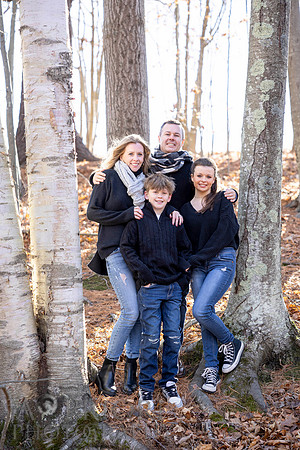 241124FinneganFamilyPOR-044