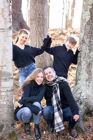 241124FinneganFamilyPOR-064