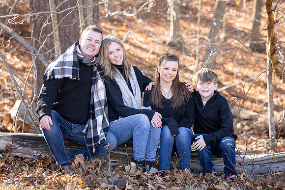 241124FinneganFamilyPOR-078