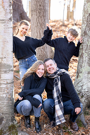 241124FinneganFamilyPOR-065