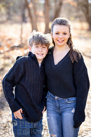 241124FinneganFamilyPOR-115